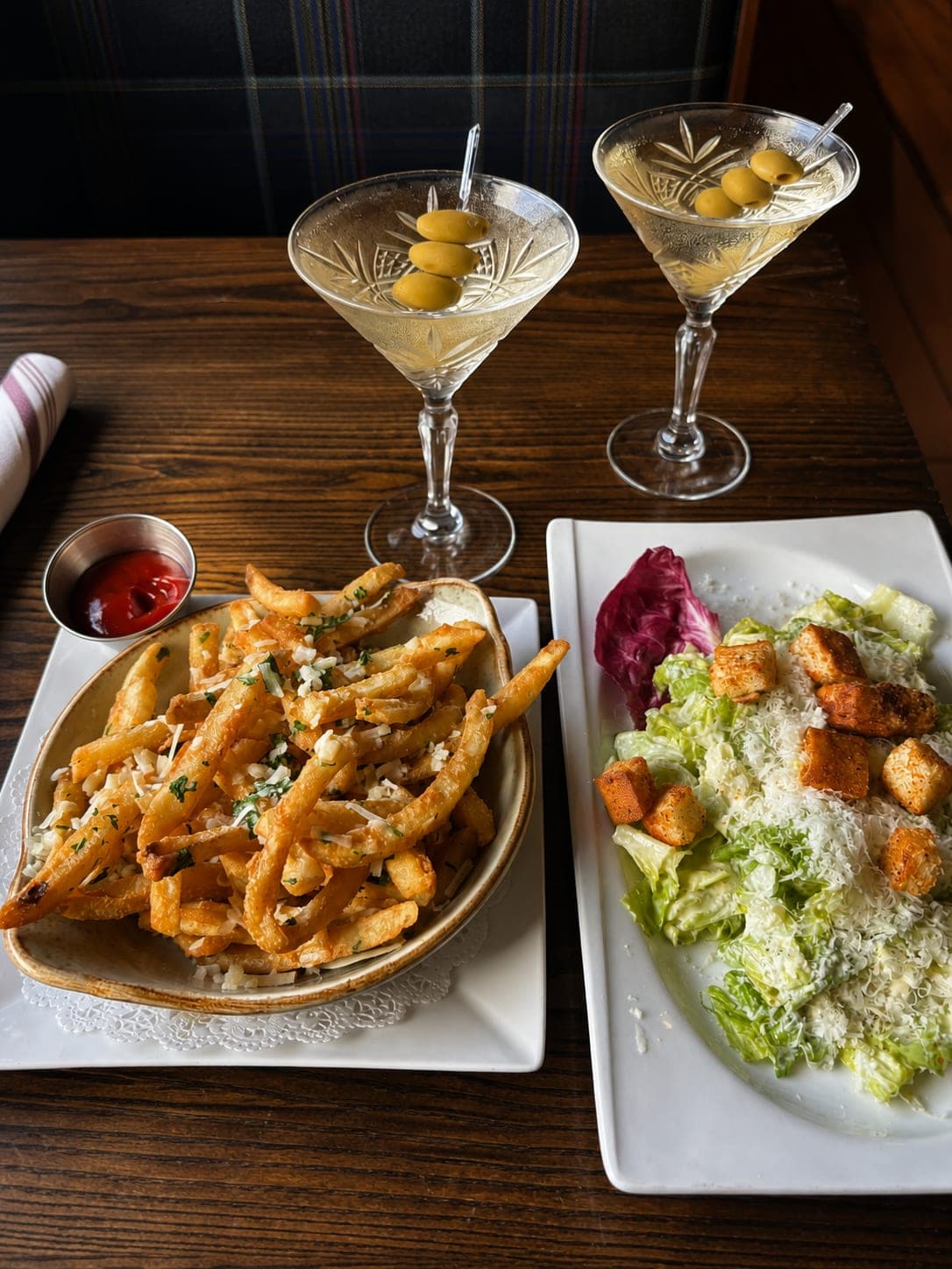 Dirty martini with truffle fries and Caesar – Ladies' Night happy hour, Berwyn PA